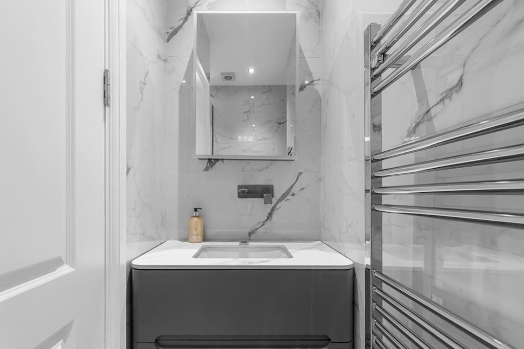 Sophisticated On The Famous Gloucester Road Apartamento *